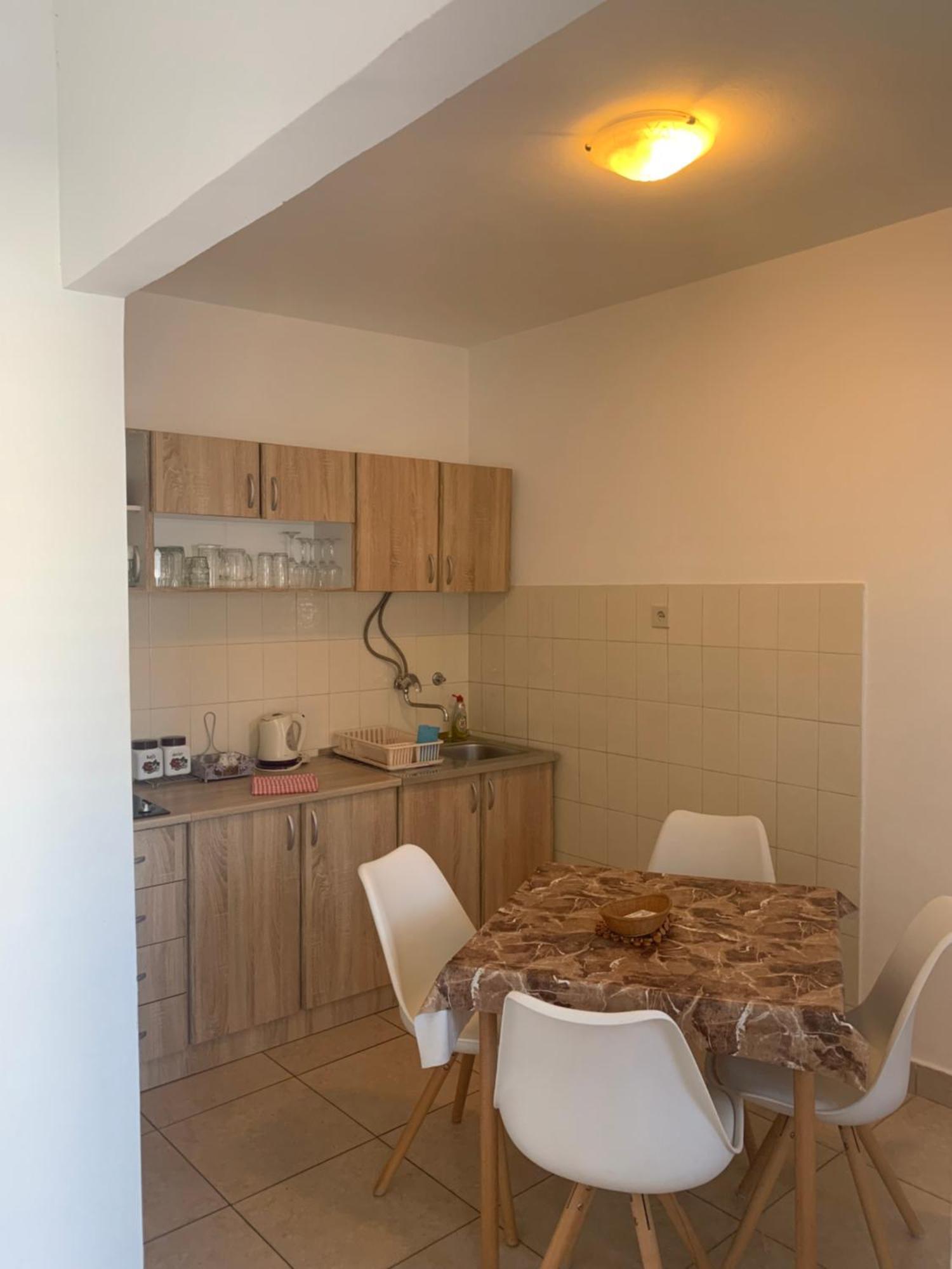Waterfront Apartments Tisno Exterior foto