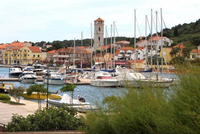 Waterfront Apartments Tisno Exterior foto